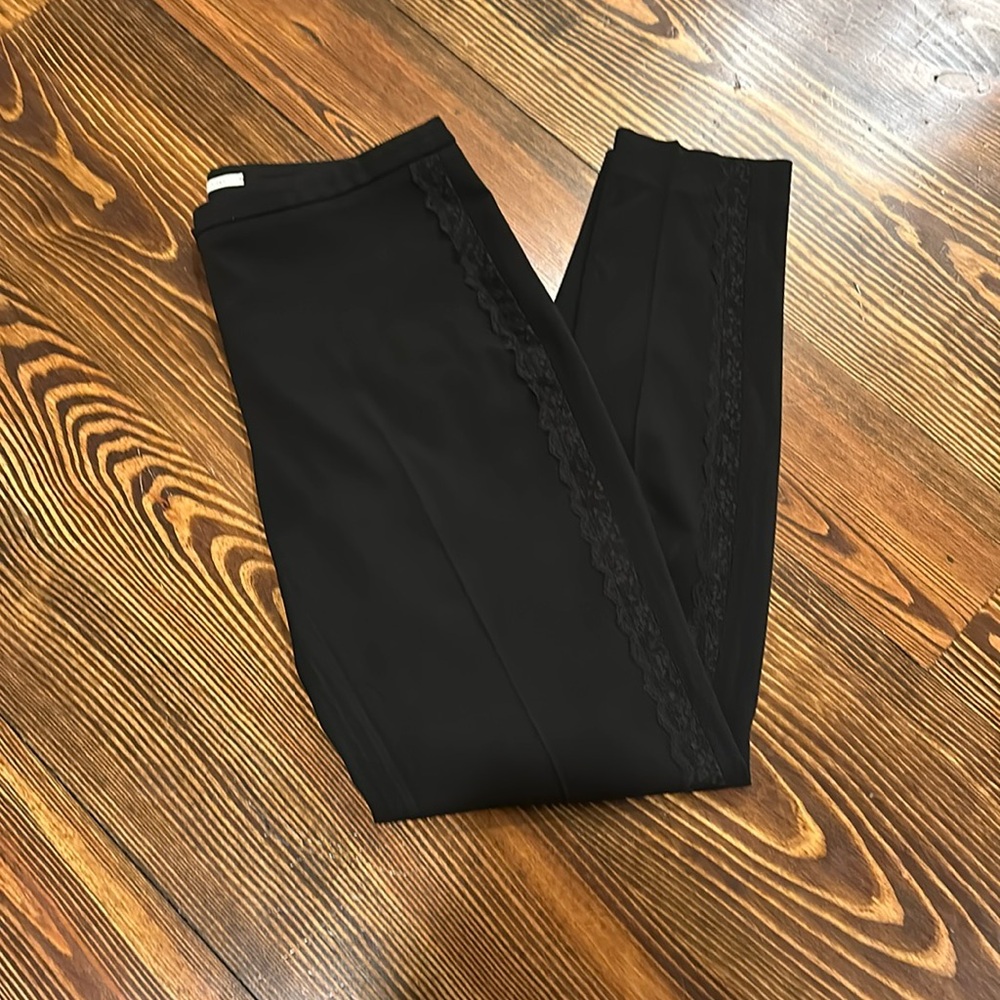 T Tahari Women’s Black Lace Trim Dress Trouser Pants Size 4